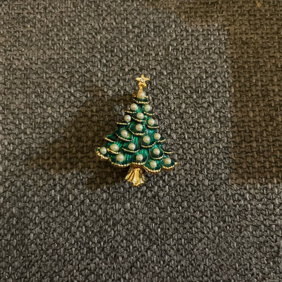 Vintage Christmas Tree Brooch unmarked - Picture 2 of 3
